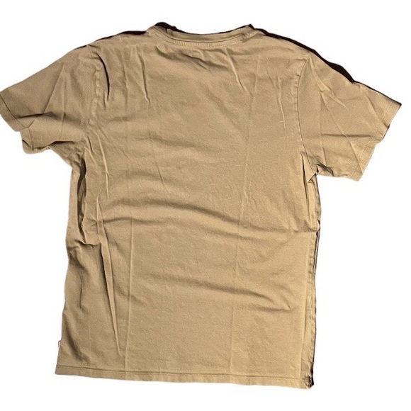 Levi’s t-shirt - Picture 2 of 3
